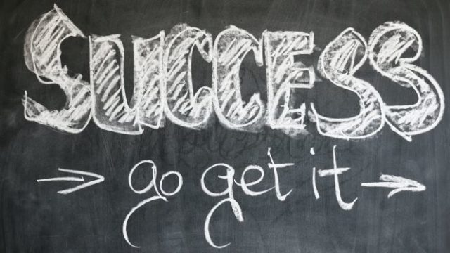 successと書かれたボードの画像