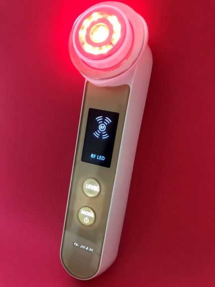 『ヤーマン美顔器フォトプラス』のRF LEDモード